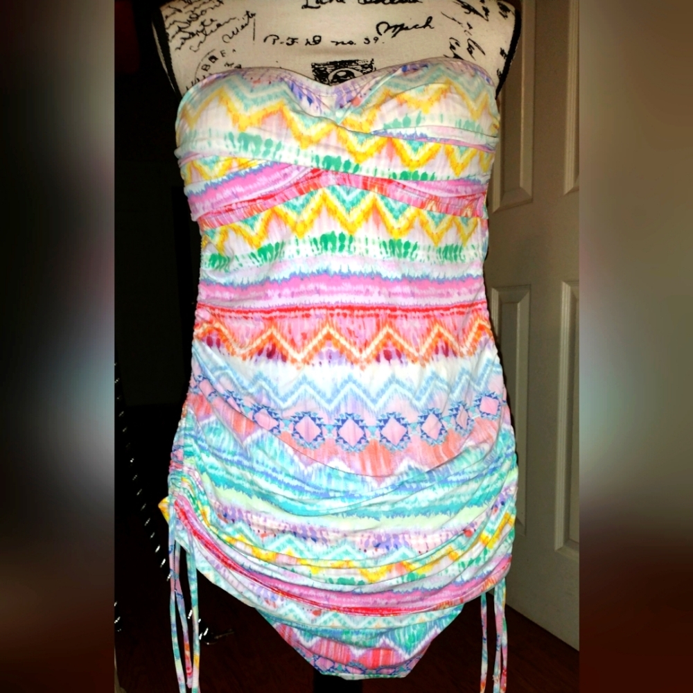 Blue rod Baatte Colorful Strapless 2 Pc Bathing Suit